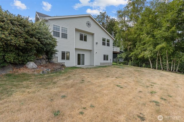 7977 E Clam Bay Court, Port Orchard, WA 98366