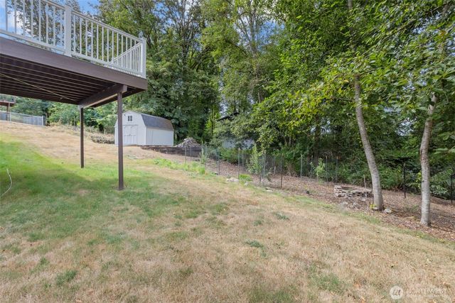 7977 E Clam Bay Court, Port Orchard, WA 98366
