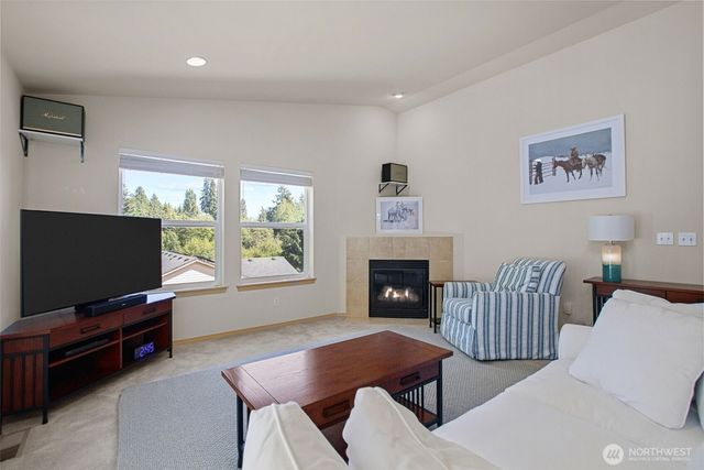 7977 E Clam Bay Court, Port Orchard, WA 98366