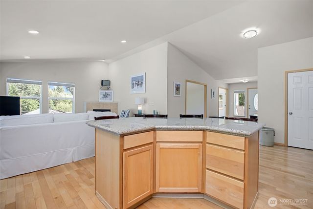 7977 E Clam Bay Court, Port Orchard, WA 98366