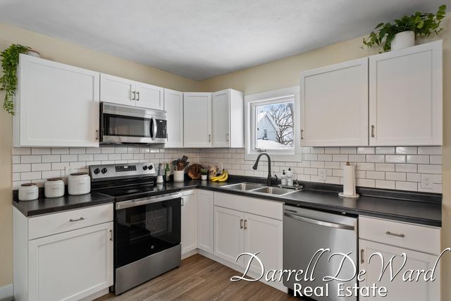 128 E Grand Street, Hastings, MI 49058