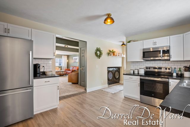 128 E Grand Street, Hastings, MI 49058