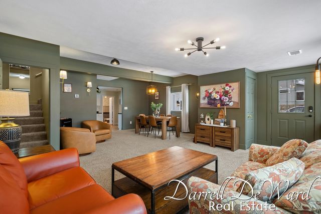 128 E Grand Street, Hastings, MI 49058