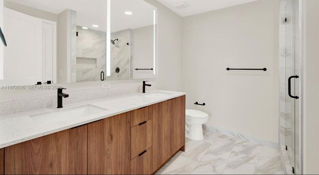 1556 NW 110th Ave A4, Miami, FL 33024