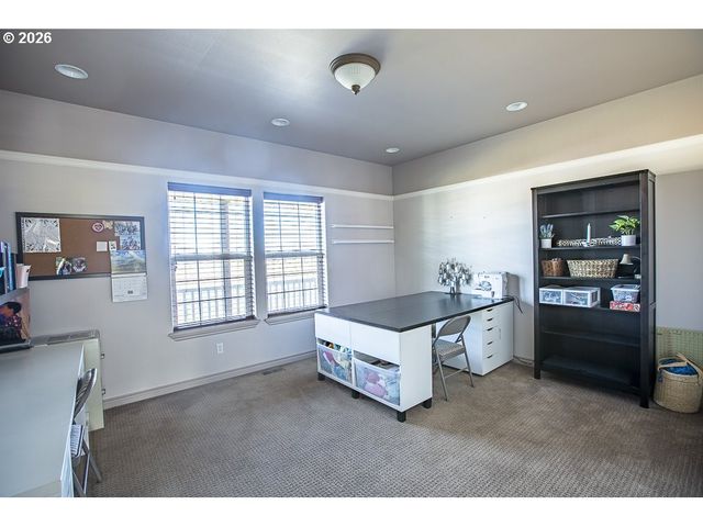 318 S 20TH St, La Grande, OR 97850