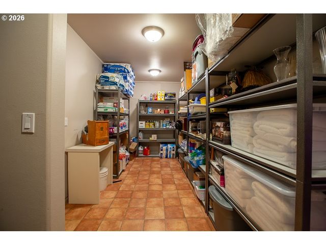 318 S 20TH St, La Grande, OR 97850