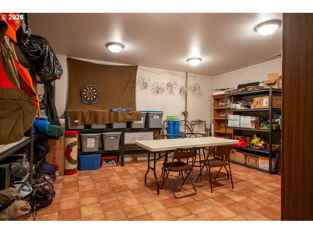 318 S 20TH St, La Grande, OR 97850