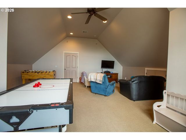 318 S 20TH St, La Grande, OR 97850