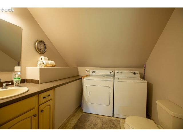 318 S 20TH St, La Grande, OR 97850