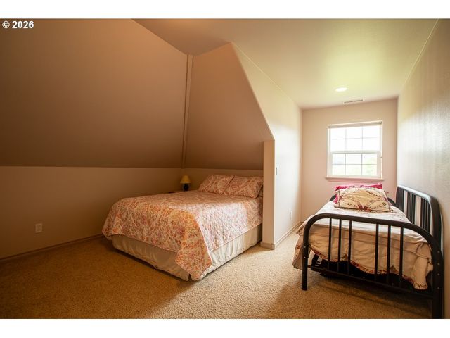 318 S 20TH St, La Grande, OR 97850