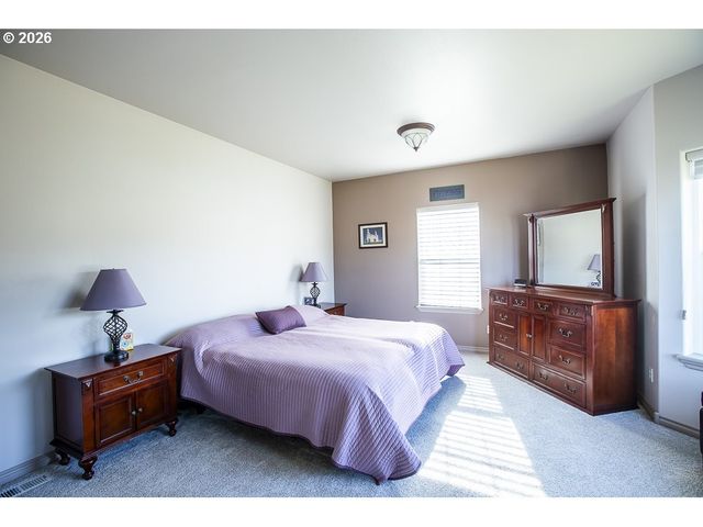 318 S 20TH St, La Grande, OR 97850