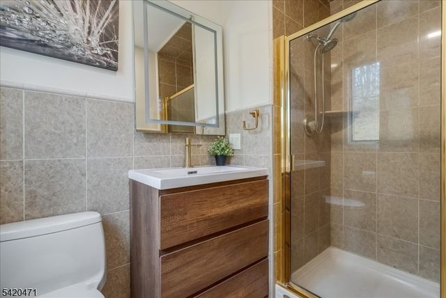 24 Lord William Penn Dr, Morris Twp., NJ 07960