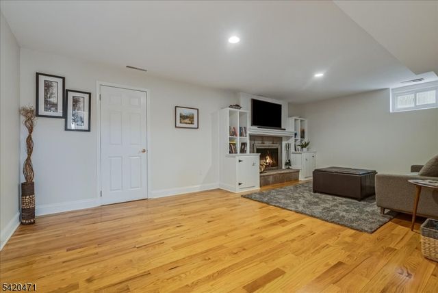 24 Lord William Penn Dr, Morris Twp., NJ 07960