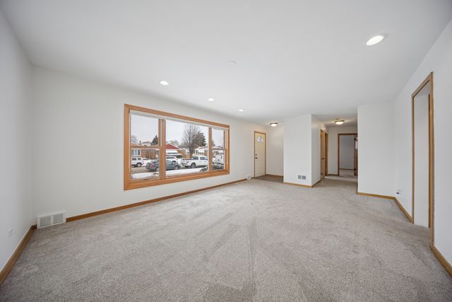 8229 W Giddings Street, Norridge, IL 60706