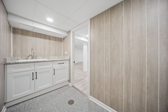 8229 W Giddings Street, Norridge, IL 60706