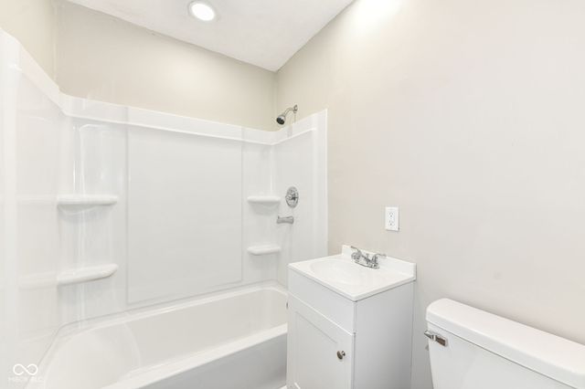 912 Crescent Drive, Anderson, IN 46013