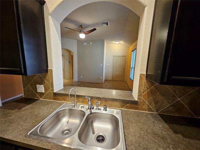 9505 E Woodmark, Conroe, TX 77304