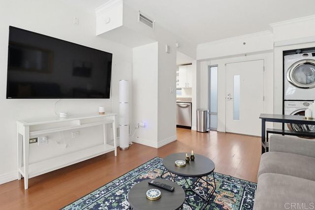 425 W Beech St 226, San Diego, CA 92101