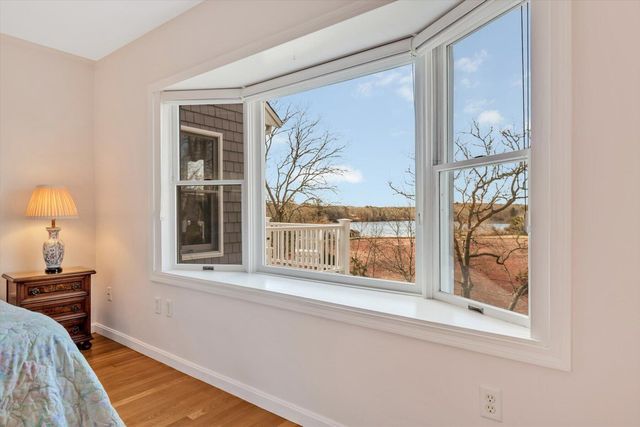 18 Gray Rocks West Road, North Falmouth, MA 02556