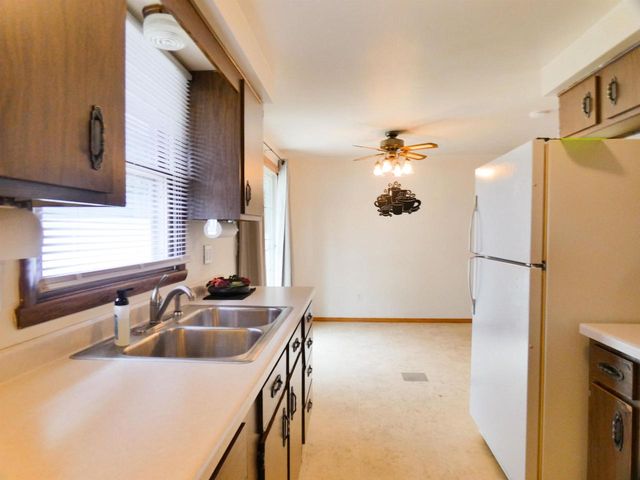 1844 JUNIPER DRIVE, Green Bay, WI 54302