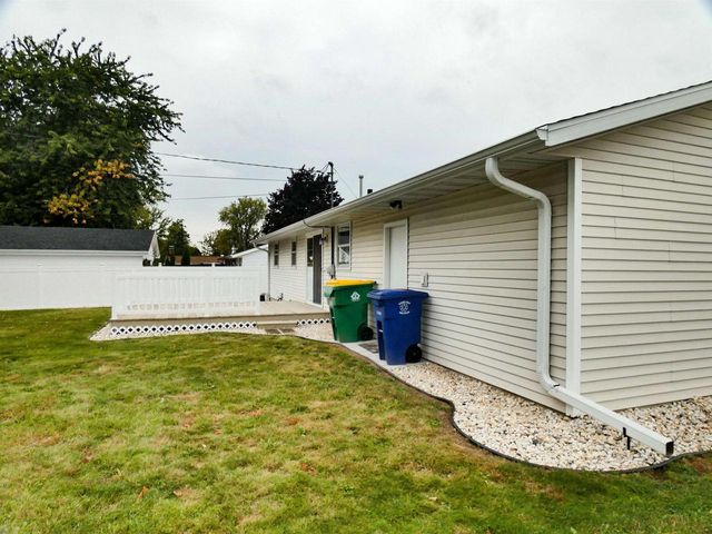 1844 JUNIPER DRIVE, Green Bay, WI 54302