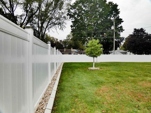 1844 JUNIPER DRIVE, Green Bay, WI 54302