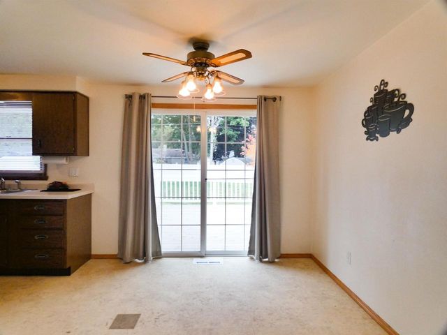 1844 JUNIPER DRIVE, Green Bay, WI 54302