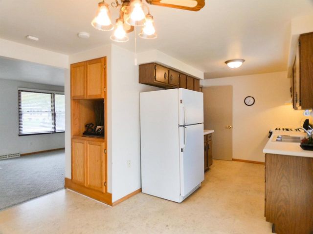 1844 JUNIPER DRIVE, Green Bay, WI 54302