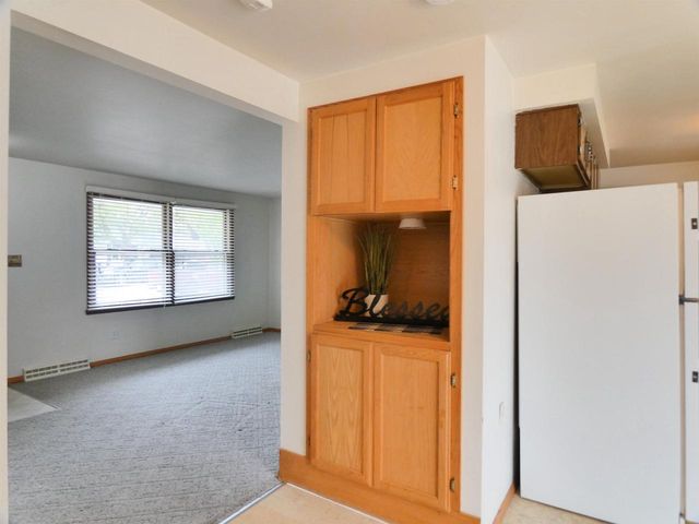 1844 JUNIPER DRIVE, Green Bay, WI 54302