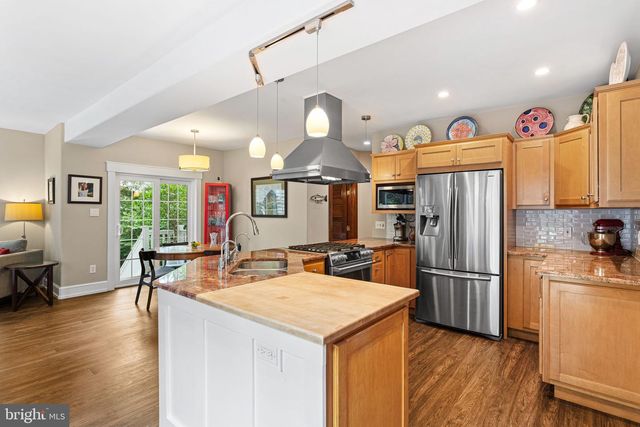 208 FIRST AVE, Haddon Heights, NJ 08035