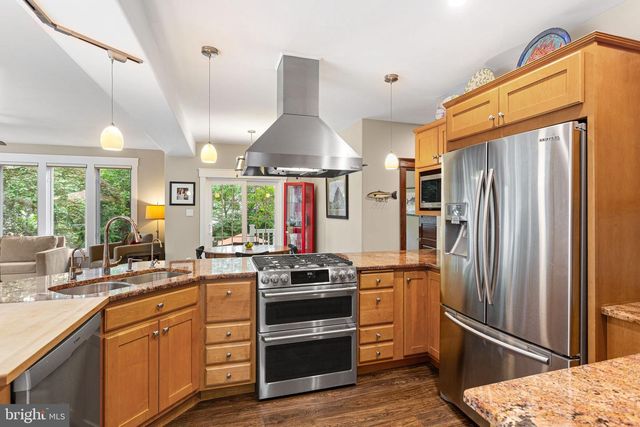 208 FIRST AVE, Haddon Heights, NJ 08035