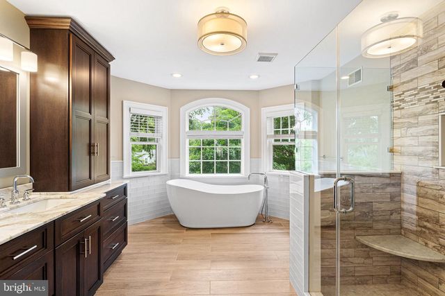 208 FIRST AVE, Haddon Heights, NJ 08035