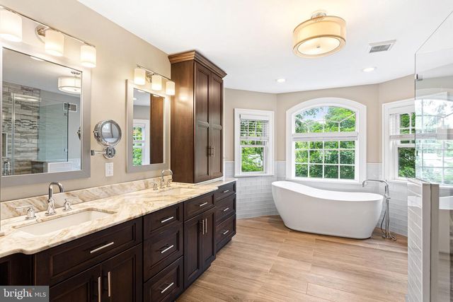 208 FIRST AVE, Haddon Heights, NJ 08035