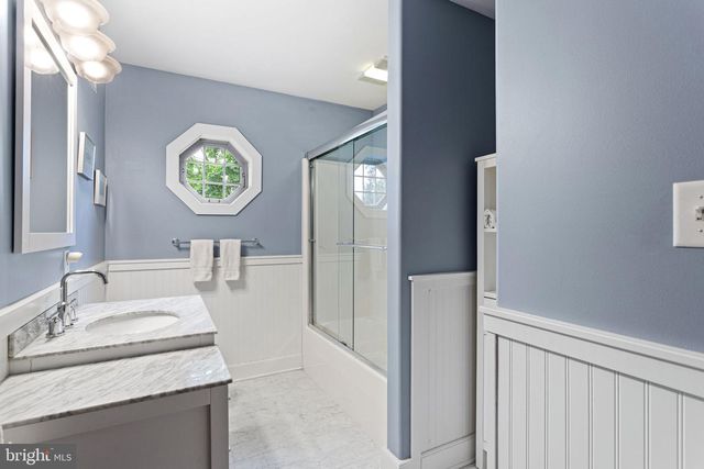 208 FIRST AVE, Haddon Heights, NJ 08035