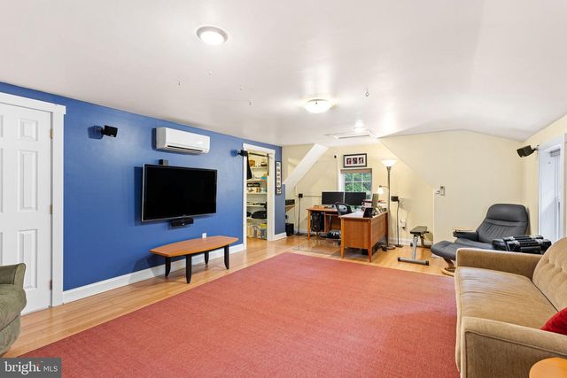 208 FIRST AVE, Haddon Heights, NJ 08035