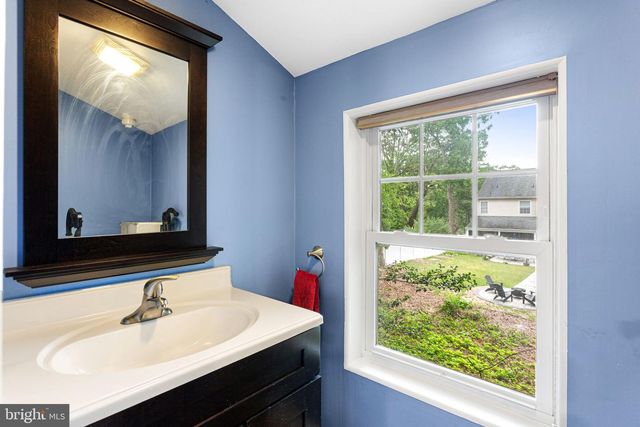 208 FIRST AVE, Haddon Heights, NJ 08035