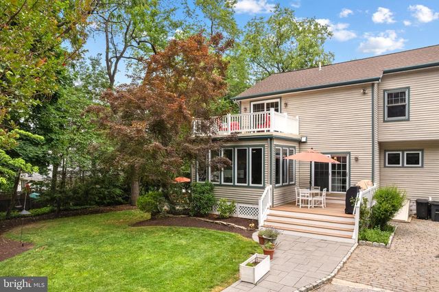 208 FIRST AVE, Haddon Heights, NJ 08035