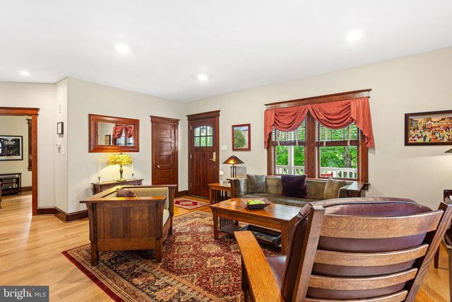 208 FIRST AVE, Haddon Heights, NJ 08035