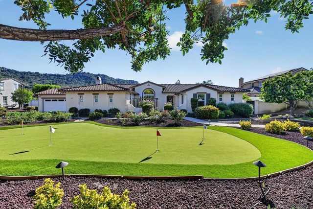 14713 Interlachen Ter, Valley Center, CA 92082