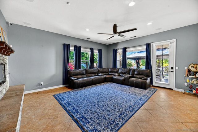 14713 Interlachen Ter, Valley Center, CA 92082