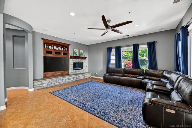 14713 Interlachen Ter, Valley Center, CA 92082