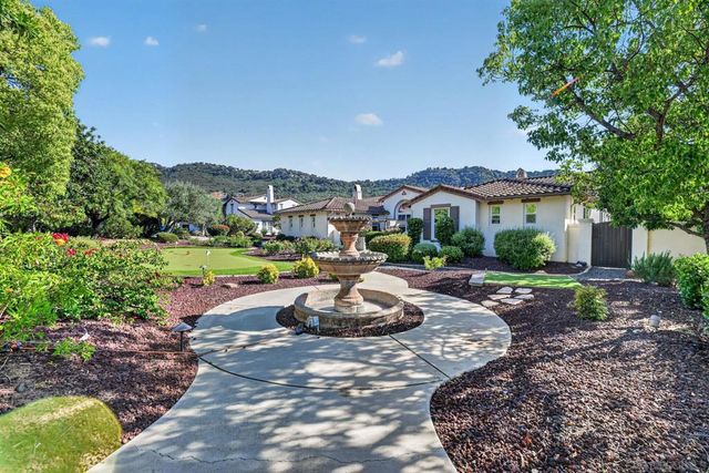 14713 Interlachen Ter, Valley Center, CA 92082