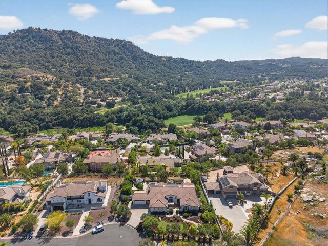 14713 Interlachen Ter, Valley Center, CA 92082