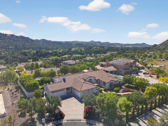 14713 Interlachen Ter, Valley Center, CA 92082