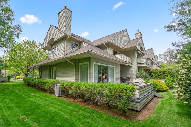 6 Insbrook Court, Huntington, NY 11743