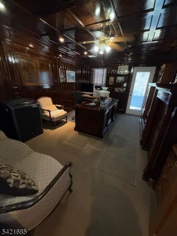 90 Emmans Rd, Roxbury Twp., NJ 07852