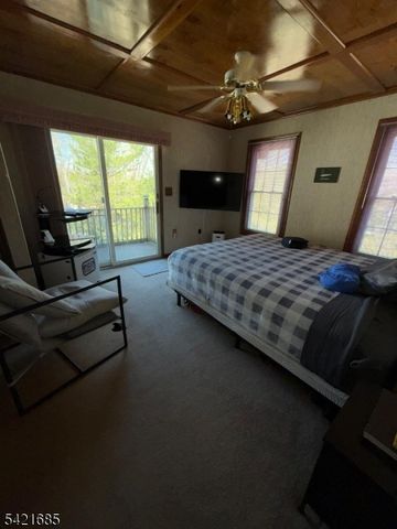 90 Emmans Rd, Roxbury Twp., NJ 07852