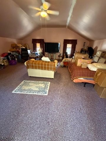 90 Emmans Rd, Roxbury Twp., NJ 07852