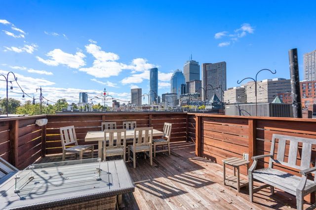 85 Dartmouth St PH, Boston, MA 02116