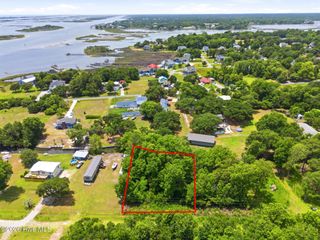 230 Bermuda Drive, Hampstead, NC 28443